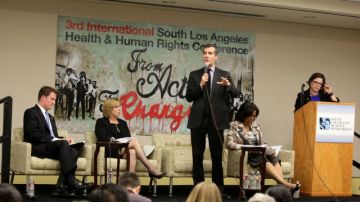 Candidatos a la alcaldia de Los Ángeles, protagonizaron un forum sobre salud en el  centro Saint Johns.