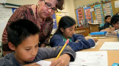 Algunas escuelas han recibido premios a la educación, como la Fourth Street Elementary; pero las edificaciones de otras están en tan malas condiciones que urge repararlas. archivo