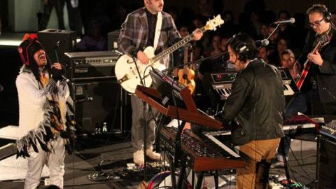 Los integrantes de Café Tacvba durante la grabación de su nuevo material musical 'Un objeto antes llamado disco'.