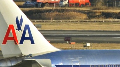 La ganancia de American Airlines por  tarifas de equipaje se duplicó de 2008 a 2010, pero sólo subió 1% este año con respecto a 2011.