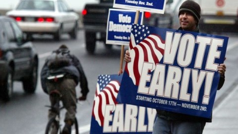 Los californianos tuvieron a su favor una herramienta más para no dejar de participar, el registro para votar por Internet