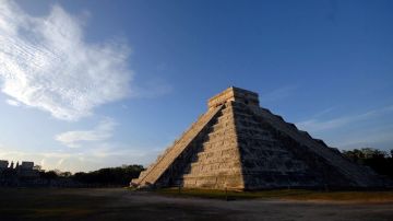 México realiza un festival para el cambio de era maya, mismo que inlcuye ceremonias y cápsulas de tiempo.
