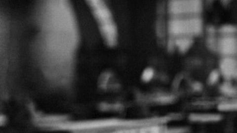 El piano en el que se tocó "As time goes by" en el clásico del cine Casablanca, fue subastado por 600,000 dólares.