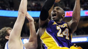 Kobe Bryant colaboró con 34 puntos en el triunfo de Lakers sobre 76ers.