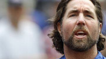 Dickey tuiteó sus agradecimientos a los fanáticos de los Mets y añadió que estaba listo para lanzar por los Jays.