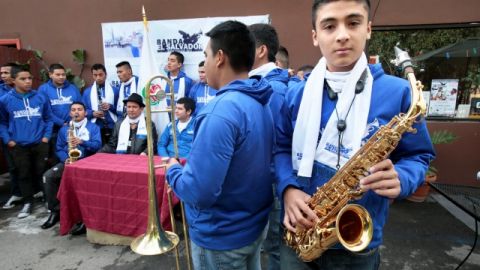 Kevin Machado integra una banda que representará a El Salvador en el Desfile de las Rosas 2013.