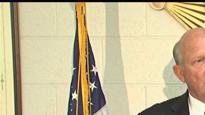 El sheriff Terry Johnson enfrenta la demanda del gobierno.