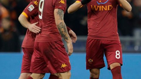 Con tres goles argentinos, la Roma derrota 4-2 a AC Milán, en la Serie A de Italia