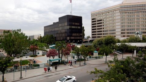 La ciudad ha tenido que externalizar servicios, despedir a trabajadores o renegociar su deuda para reducir gastos.