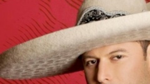 El álbum de Santiago Arroyo ya se encuentra en i-Tunes.