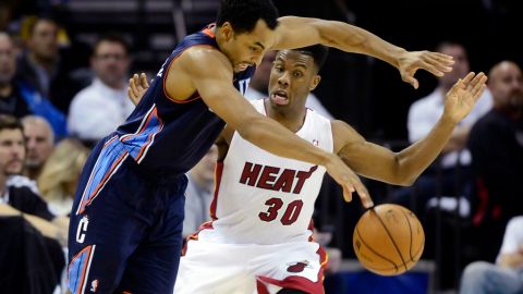 Miami Heat consiguió su sexto triunfo consecutivo; vence 102-92 a Charlotte