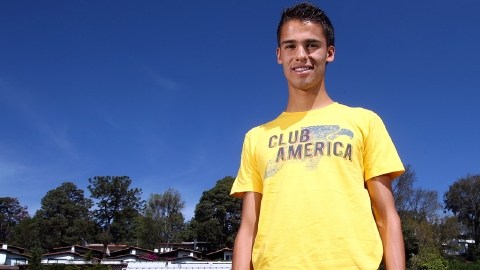 El juvenil Diego Reyes, defensa de las Águilas.