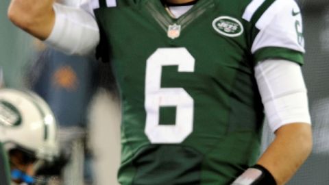 Mark Sánchez entrará en acción tras la lesión de McElroy.