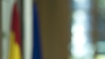 El presidente Mariano Rajoy, ante periodistas.