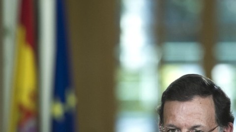 El presidente Mariano Rajoy, ante periodistas.