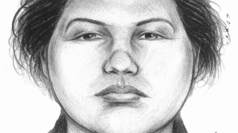 La mujer fue descrita como hispana de, aproximadamente, 20 años, corpulenta y alrededor de 1.65 metros (5 pies y 5 pulgadas) de estatura.