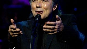 Joan Manuel Serrat ha editado 44 álbumes.