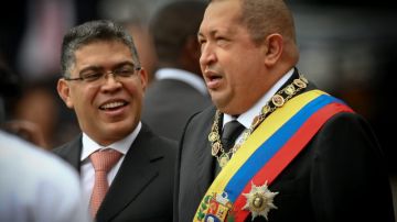 Chávez debería asumir el próximo 10 de enero un nuevo mandato para el período 2013-2019 después de lograr su tercera reelección consecutiva.