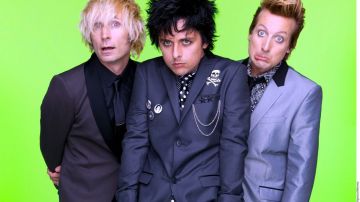 Green Day canceló sus presentaciones y pospuso el comienzo de sus conciertos en 2013 por los problemas de adicción del vocalista Billie Joe Armstrong.