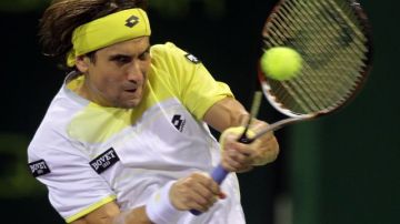 David Ferrer avanzó en el torneo de Doha, tras una hota de interrupción por lluvia