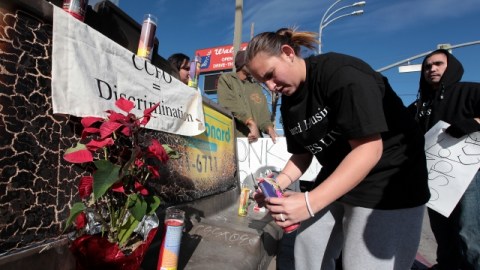 El ataque contra la mujer, conocida como Violet, ocurrió en Van Nuys este mes.