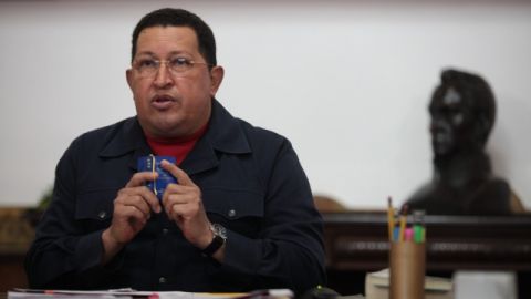 El presidente venezolano Hugo Chávez, cuando daba un discurso en un consejo de ministros en el palacio presidencial de Miraflores, en Caracas, Venezuela.