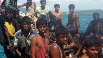 Human Rights Watch (HRW) pide a Tailandia que no deporte a refugiados de la etnia Rohingya.