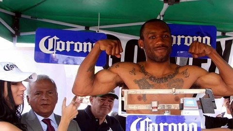 El estadounidense Austin Trout, potencial rival del 'Canelo' Álvarez el próximo 4 de mayo en Las Vegas, se encuentra en problemas.