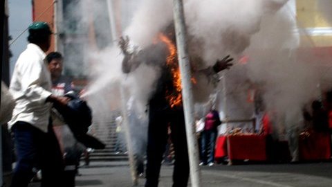 Ramiro Guillen Tapia, 65, se prendió fuego en Jalapa, México, en 2008 para protestar por la cancelación de la firma de un contrato con agricultores.