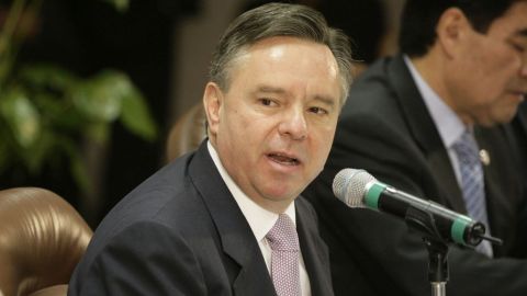 Aprueban en comisión al ex procurador y ex canciller en Londres, Eduardo Medina Mora, como embajador de México en EE.UU.