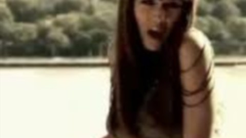 Jenny, apodada  'La sexy voz'.