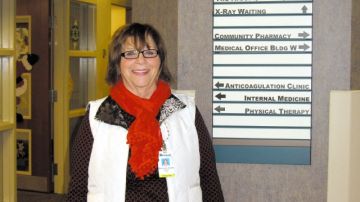 Mary Carmen Santella-Mercurio es una de dos intérpetes que trabajan tiempo completo en el Logansport Memorial Hospital de Logansport Indiana. Ella ha trabajado ahí desde el 2001.