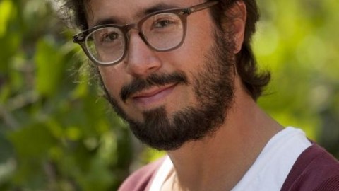 "Halley" fue producida y escrita por Sebastián Hoffman y Julio Chavezmontes y contó con el apoyo de Mantarraya.