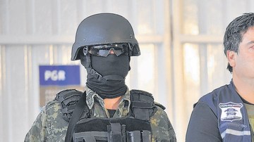 Limón Sánchez está acusado de ser uno de los principales operadores del cártel de Sinaloa, liderado por el narcotraficante Joaquín "El Chapo" Guzmán.