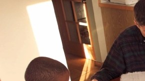 Alrededor de 500,000 niños de hogares de crianza saldrán beneficiados con la nueva ley.