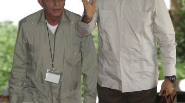 'Iván Márquez' (d)  y  'Rodrigo Granda' (i), en La Habana.