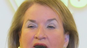 Sylvia García (izq.) y Carol Alvarado van a segunda vuelta en la elección del escaño del Distrito 6 en el Senado de Texas.