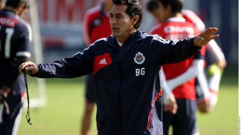 Benjamín Galindo trabajó ayer con sus delanteros para tratar de conseguir su primera victoria en el Clausura 2013.