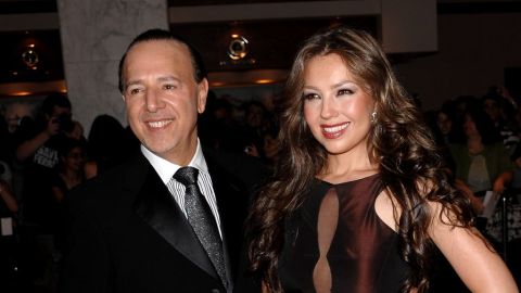 Tommy Mottola, el esposo de Thalía, explica el apoyo de su disquera a Michael Jackson.