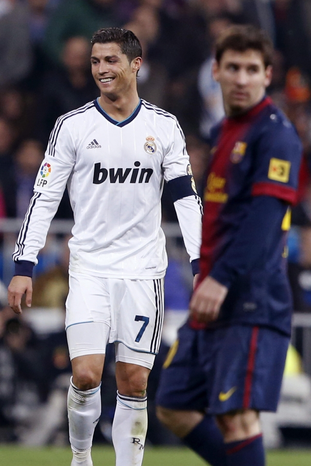 Los cañoneros Cristiano Ronaldo (izq.) y Lio Messi salieron con la pólvora mojada al primero de los dos Clásicos de la Copa del Rey.