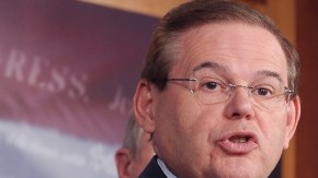 El senador Robert Menéndez dijo que es falso que haya estado con   prostitutas en Dominicana.