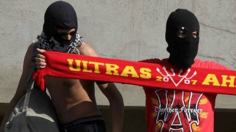 El 1 de febrero de 2012, 74 personas murieron y 254 resultaron heridas