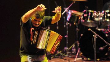 Celso Piña se presentará también en el festival Vive Latino y en la Cumbre Tajín de este año.