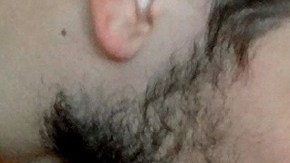 Primera foto oficial del hijo de Shakira, Milan Piqué Mebarak, en brazos del padre  Gerard Piqué.