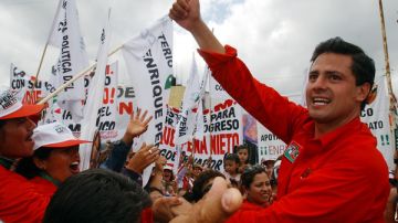 El candidato presidencial del PRI y hoy presidente de México, Enrique Peña Nieto en plena campana electoral. EE.UU. negó hoy presión al mandatario y al Ejército mexicano en caso Ochoa.