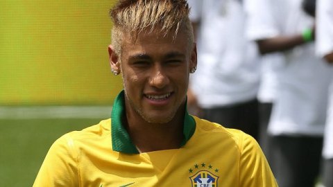 Manchester City sigue interesado en fichar a Neymar