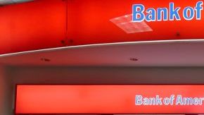 El sospechoso intentó detonar explosivos frente a una sucursal de Bank of America en Oakland.