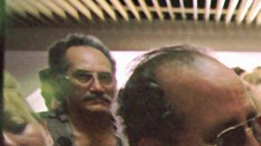 La Ley de Ajuste Cubano fue aprobada en 1966 y establece que los cubanos que llegan a Estados Unidos sin visa pueden permanecer en el país.