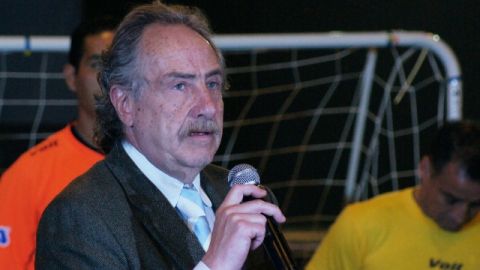 Decio de María, entra a funciones propias de su cargo.