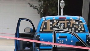 La camioneta de las mujeres recibió un número aún no determinado de impactos de bala.